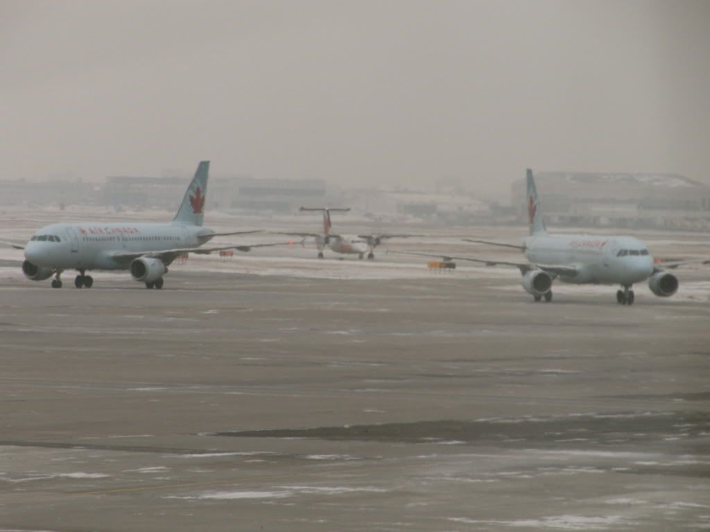 AC8750 RouynNoranda Montreal + AC8708 Montreal Quebec City A